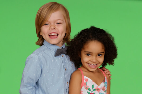kids-portrait-green-screen-background